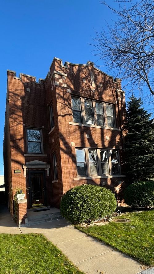 1-4943 Marmora Ave, Chicago, IL, 60630-1906 | Card Image