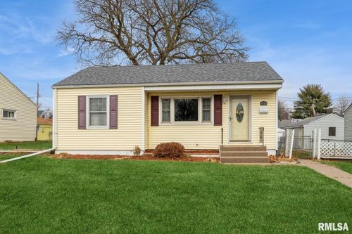 1520 W Central Park Avenue, Davenport, IA, 52804 | Card Image