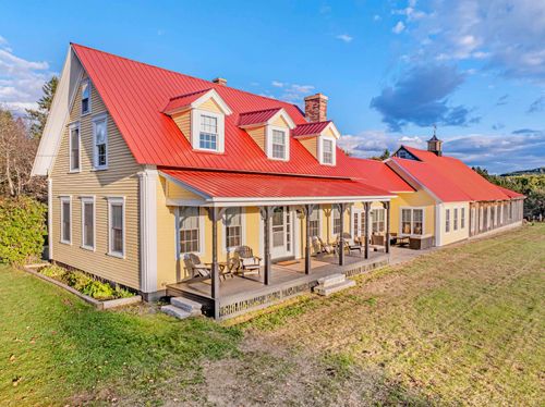 386 S Hill Rd, Colebrook, NH, 03576-3228 | Card Image