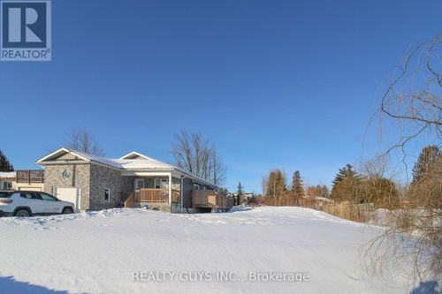 223 Crosby Dr, Bobcaygeon, ON, K0M1A0 | Card Image