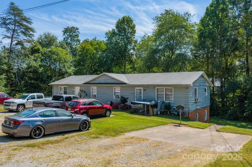 2447 Delta Ct, Granite Falls, NC, 28630-9483 | Card Image