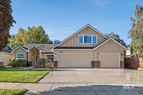 1701 W Puzzle Creek Dr, Meridian, ID, 83646-3631 | Card Image