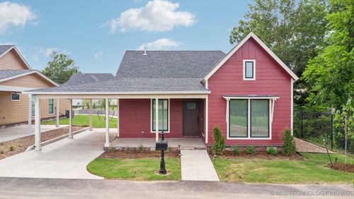 b-210 S Bluff St, Catoosa, OK, 74015-2011 | Card Image