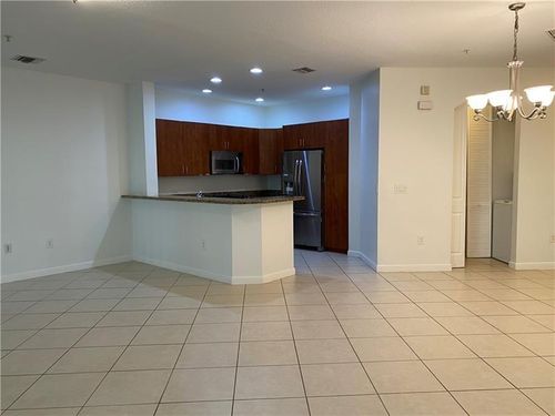apt-211-2925 Nw 126th Ave, Sunrise, FL, 33323-6321 | Card Image