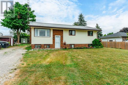 32 Cameron Rd, Cameron, ON, K0M1G0 | Card Image