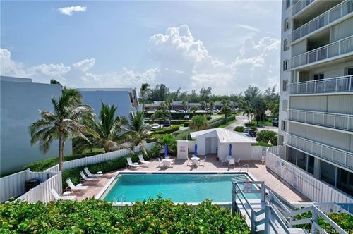 apt-114-10980 S Ocean Dr, Jensen Beach, FL, 34957-2652 | Card Image