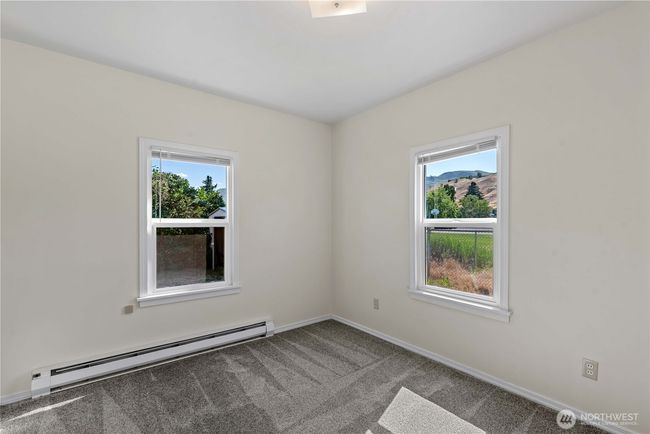 1715 Locust St, House other with 3 bedrooms, 1 bathrooms and 1 parking in Wenatchee WA | Image 8