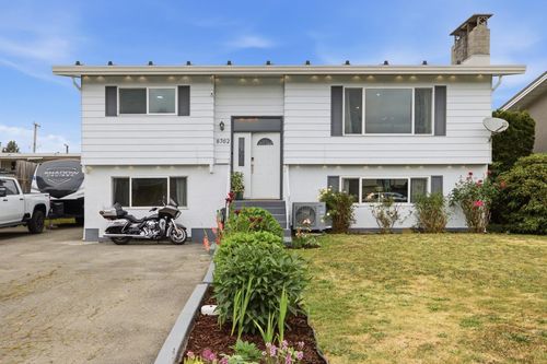 8762 Cornwall Crescent, Chilliwack, BC, V2P7E6 | Card Image