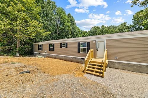 814 Old Dunlap St, Spencer, TN, 38585-3249 | Card Image