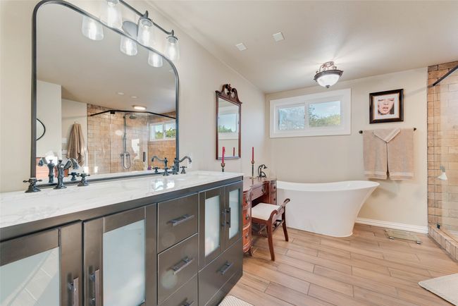 1819 W Belt Line Rd, House other with 4 bedrooms, 4 bathrooms and null parking in Cedar Hill TX | Image 23