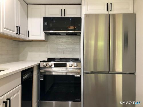 312-229 Bacon Pond Rd, Woodbury, CT, 06798-3678 | Card Image
