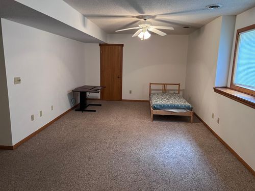 1219 Pecks Woods Dr, New Brighton, MN, 55112-8415 | Card Image