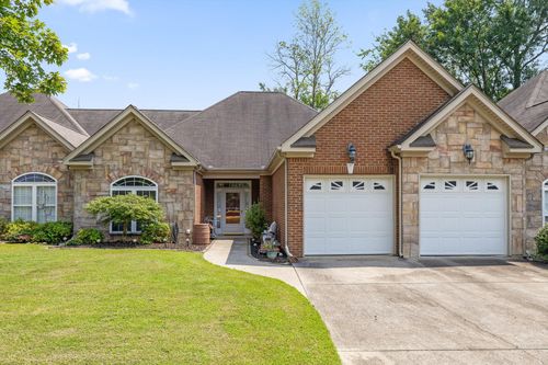 1364 Village Green Dr, Hixson, TN, 37343-3056 | Card Image