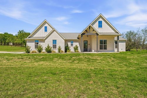 445 Rodeo Way, Stephenville, TX, 76401-2477 | Card Image