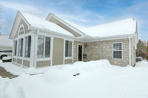 1599 Turnberry Village Dr, Centerville, OH, 45458-3126 | Card Image