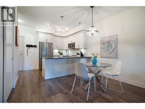 405-2436 Kelly Ave, Port Coquitlam, BC, V3C0G9 | Card Image