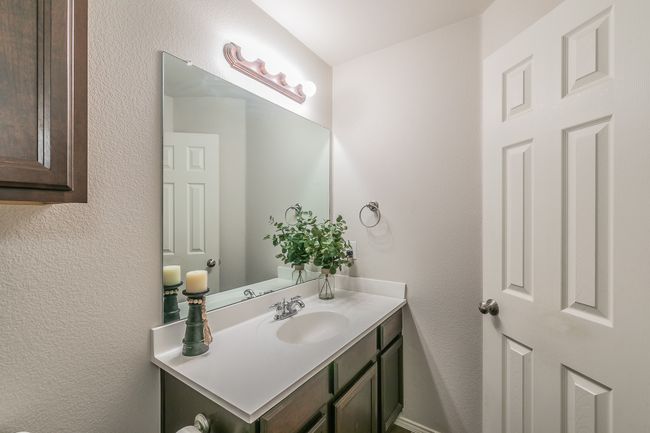 Bathroom in hall for secondary bedrooms & guests | Image 11
