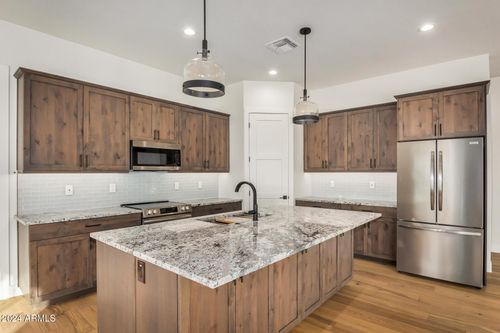 36469 N 32nd Ave, Phoenix, AZ, 85086-7293 | Card Image