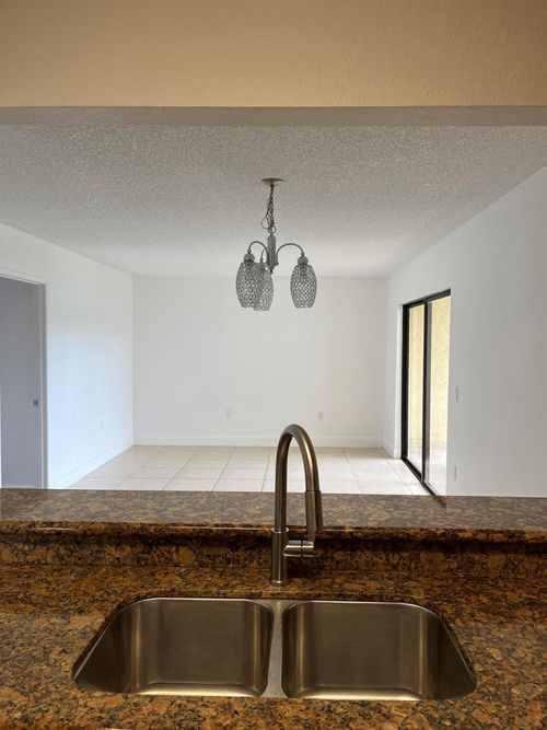 apt-e-1522 Lake Crystal Dr, West Palm Beach, FL, 33411-2082 | Card Image