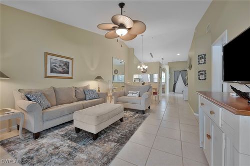 6-6496 Huntington Lakes Cir, NAPLES, FL, 34119-8975 | Card Image