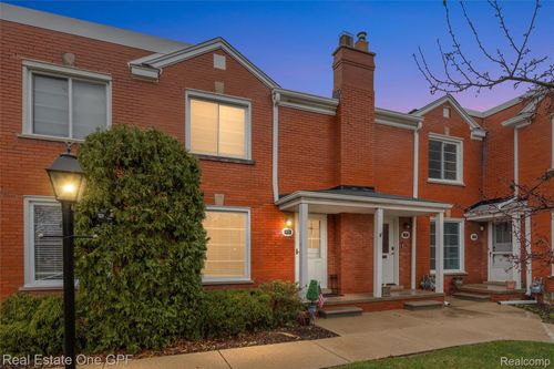 12-699 Saint Clair St, Grosse Pointe, MI, 48230-1243 | Card Image