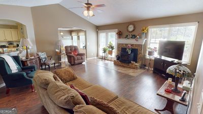 219 Shadow Lake Drive, House other with 3 bedrooms, 2 bathrooms and 2 parking in Arnoldsville GA | Image 3