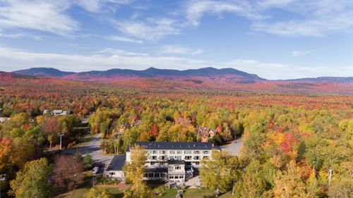 300-300 Common Cir, Carrabassett Valley, ME, 04947-5855 | Card Image