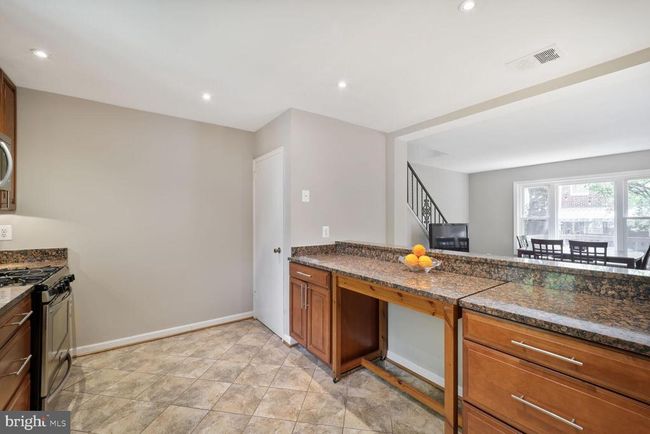 2923 Landover St, Townhouse with 3 bedrooms, 2 bathrooms and null parking in ALEXANDRIA VA | Image 9