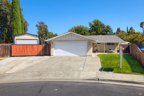 613 Isabella Ct, Vacaville, CA, 95687-5815 | Card Image