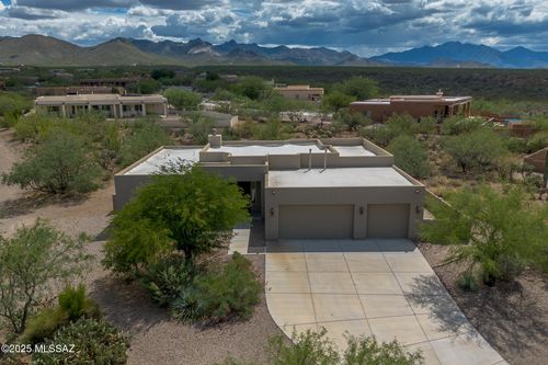 9364 E Desert Milkweed Ct, Corona De Tucson, AZ, 85641-2861 | Card Image