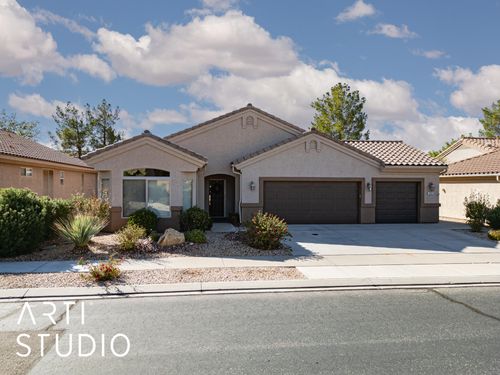 1643 W Sunstar Dr, St. George, UT, 84790-4479 | Card Image