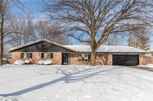 925 Ashcreek Drive, Dayton, OH, 45458 | Card Image