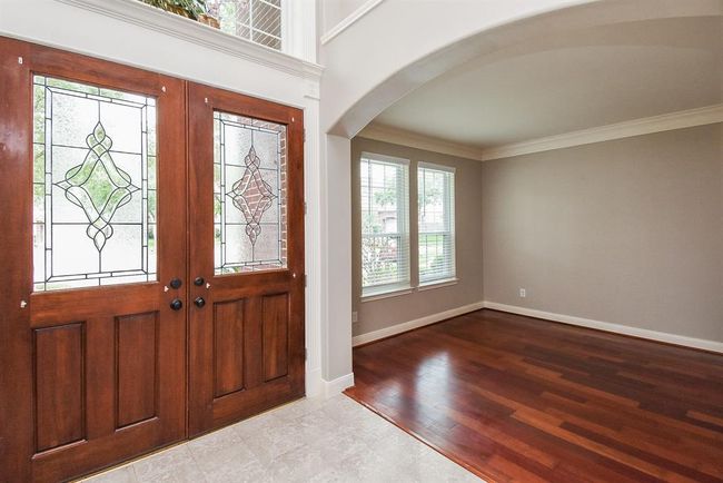 7111 Morrow Ct, House other with 5 bedrooms, 4 bathrooms and 3 parking in Sugar Land TX | Image 9
