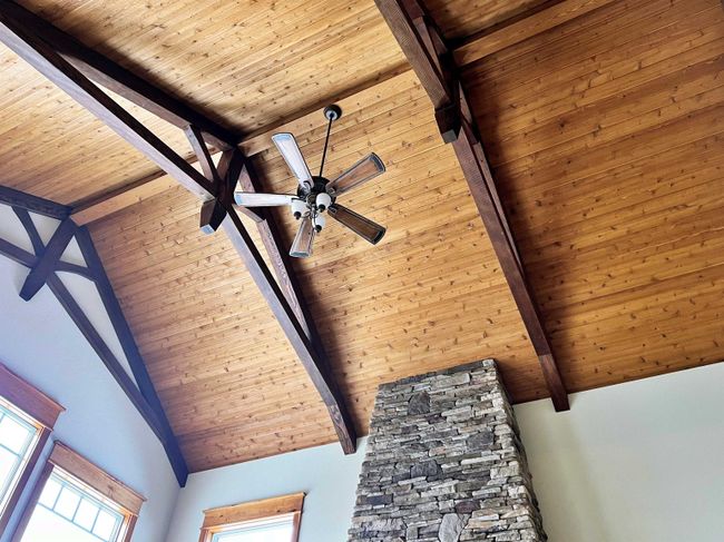 101 Songadeewin Ln, House other with 3 bedrooms, 4 bathrooms and null parking in Barton VT | Image 8