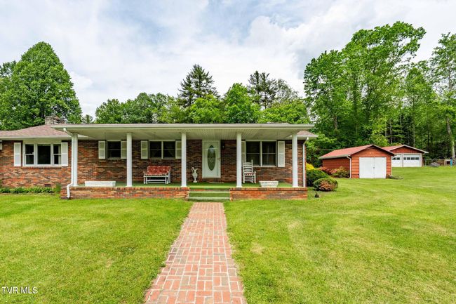 1867 Gentry Creek Rd, House other with 3 bedrooms, 2 bathrooms and null parking in Laurel Bloomery TN | Image 15