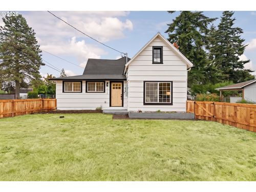 612 Holmes Ln, Oregon City, OR, 97045-3705 | Card Image