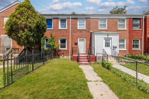 652 E 105th Pl, Chicago, IL, 60628-3069 | Card Image