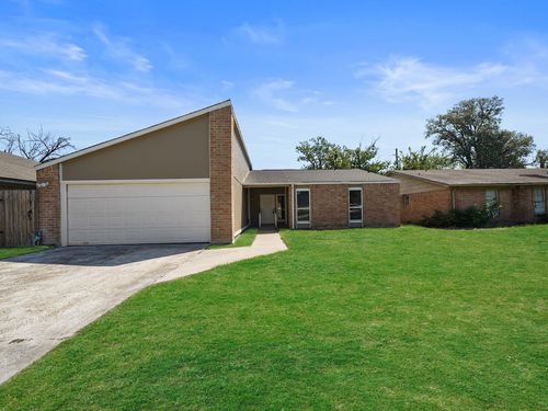 6214 Skyview Dr, Houston, TX, 77041-5440 | Card Image