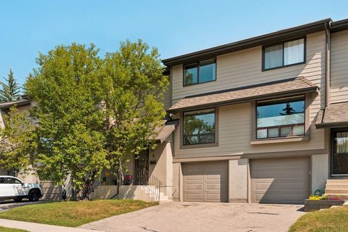 9-5019 46 Ave Sw, Calgary, AB, T3E6R1 | Card Image