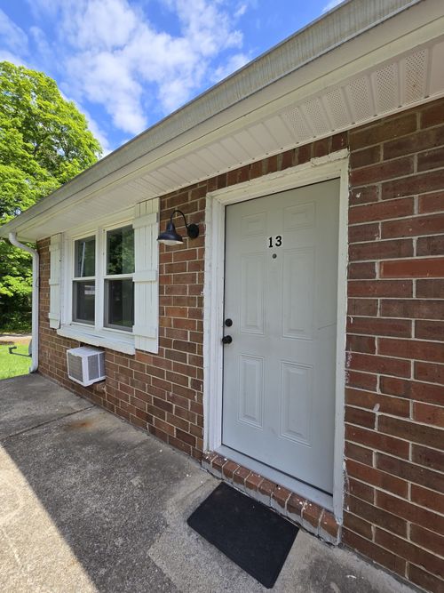 13-82 W Fork Dr, Clarksville, TN, 37042-7986 | Card Image