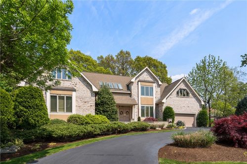 7 Oak Tree Ln, Cranston, RI, 02920-3647 | Card Image