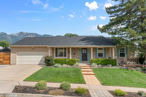11901 S Woodridge Rd, Sandy, UT, 84094-5708 | Card Image