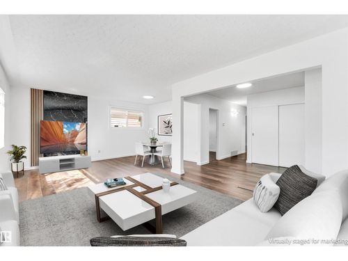 13316 136 Ave Nw, Edmonton, AB, T5L4B3 | Card Image