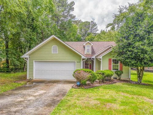 200 Wildwood Cir Se, Calhoun, GA, 30701-3666 | Card Image