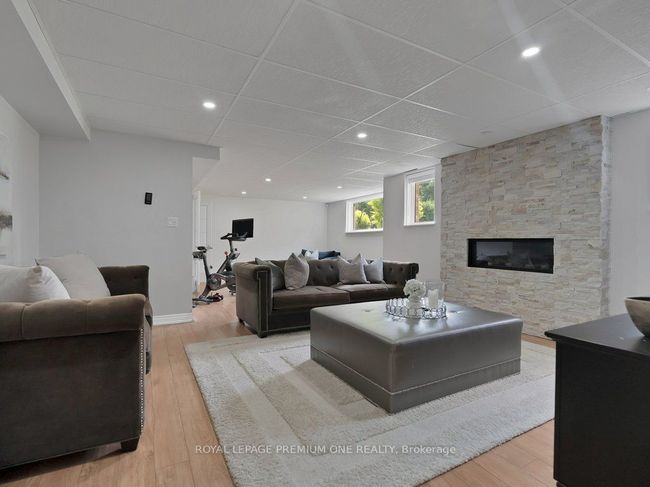 27 Cain Crt, House other with 4 bedrooms, 4 bathrooms and 6 parking in Nobleton ON | Image 18