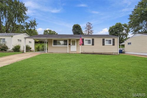 1110 Hallwood Drive, Florissant, MO, 63033 | Card Image
