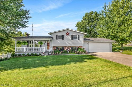 66626 Glencoe Rd, Saint Clairsville, OH, 43950-9441 | Card Image