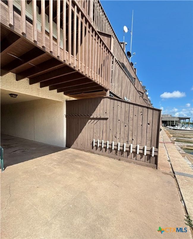 13 Pirates Cv, Condo with 3 bedrooms, 3 bathrooms and null parking in Port O Connor TX | Image 34