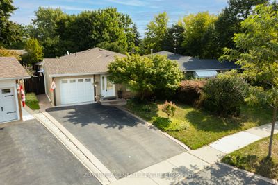 3202 Centennial Dr, House other with 3 bedrooms, 2 bathrooms and 3 parking in Burlington ON | Image 1