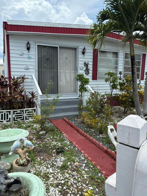 8708 Sw 16th St, Davie, FL, 33324-4516 | Card Image